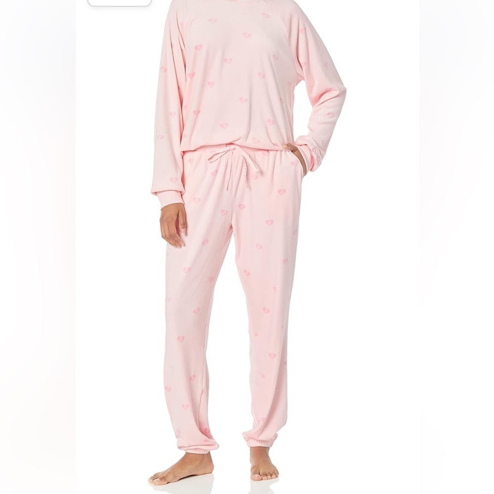 P.J.Salvage X Barbie collab large light pink heart velour jogger set. - Picture 14 of 16